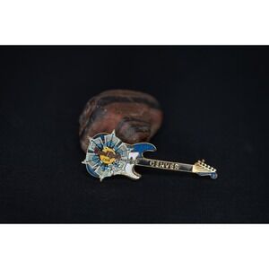 HARD ROCK CAFE DENVER RESTAURANT HAT PIN LAPEL PIN Snowflake Fender Guitar
